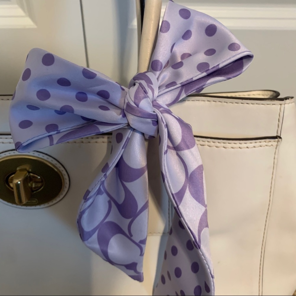 Coach purse - Picture 4 of 12